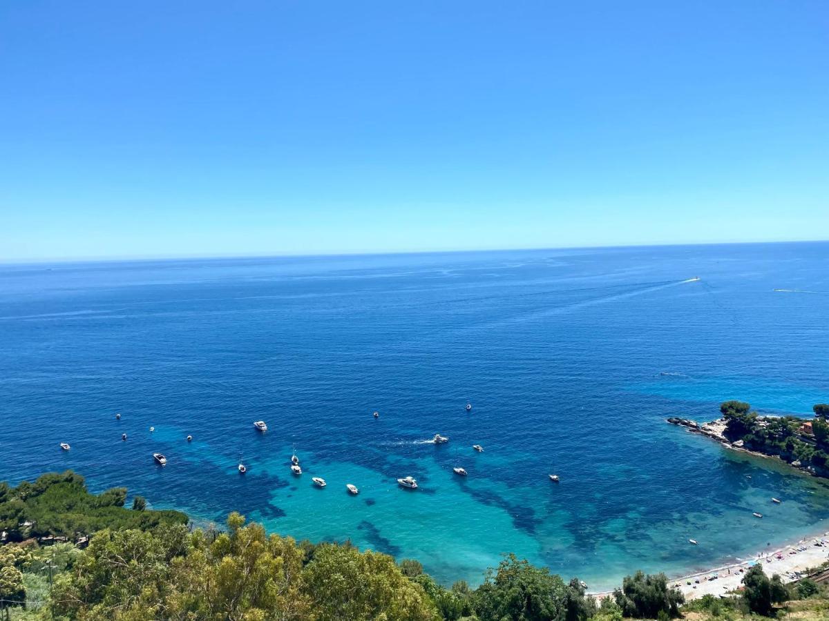 Kiss Of Sea - Balzi Rossi & Baia Beniamin Apartment Ventimiglia Luaran gambar