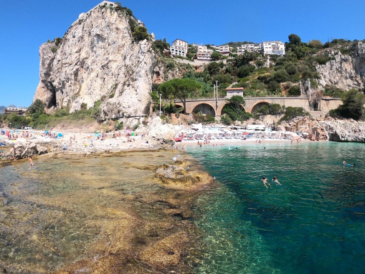 Kiss Of Sea - Balzi Rossi & Baia Beniamin Apartment Ventimiglia Luaran gambar