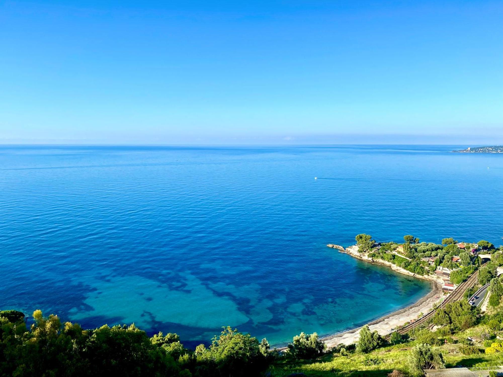 Kiss Of Sea - Balzi Rossi & Baia Beniamin Apartment Ventimiglia Luaran gambar