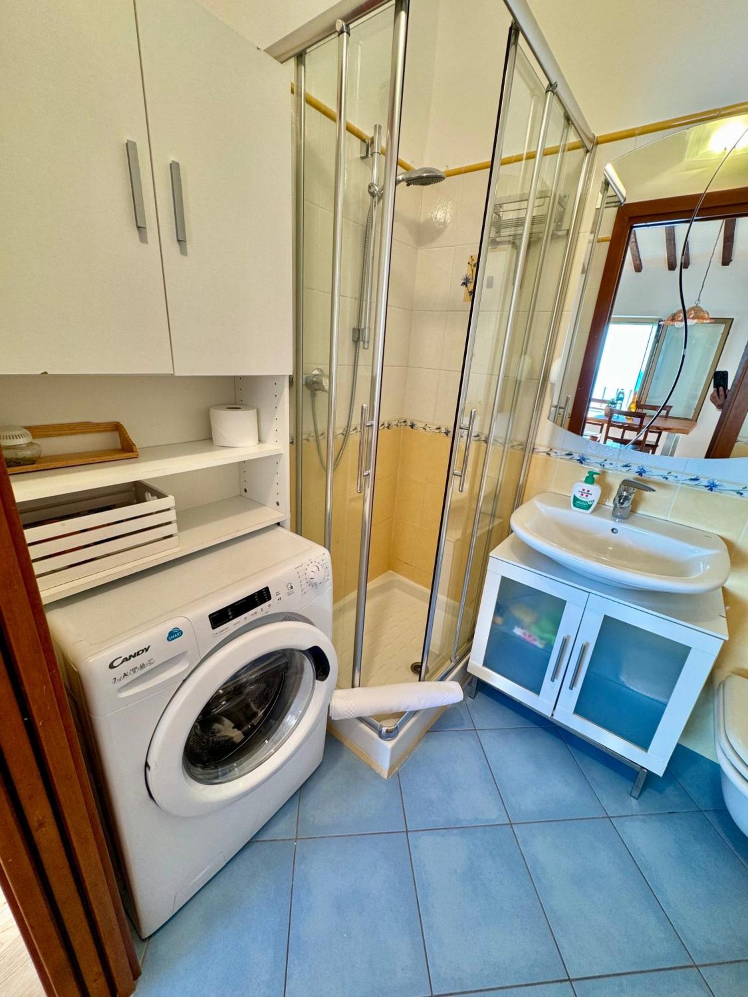 Kiss Of Sea - Balzi Rossi & Baia Beniamin Apartment Ventimiglia Luaran gambar
